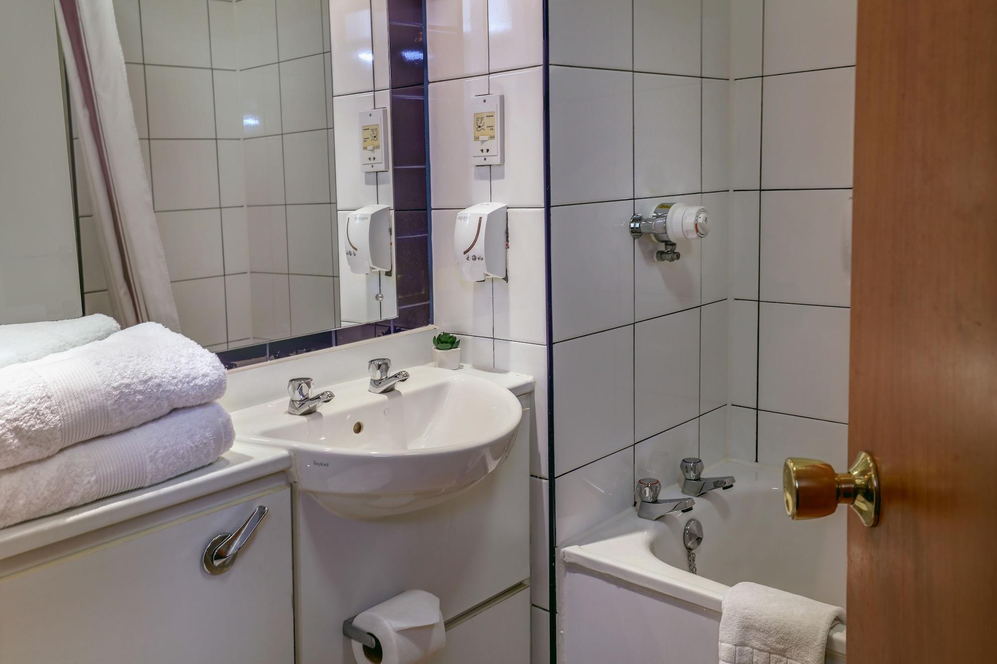Plaza Chorley; Sure Hotel Collection By Best Western Chorley  Εξωτερικό φωτογραφία
