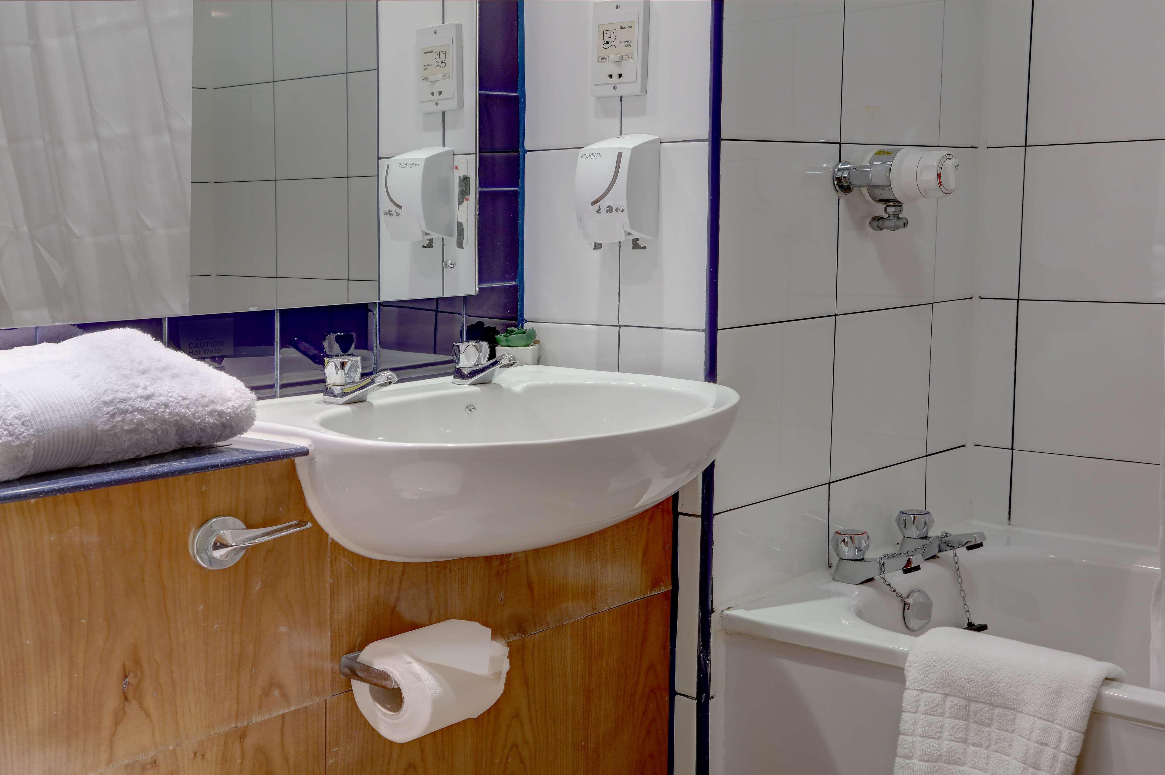 Plaza Chorley; Sure Hotel Collection By Best Western Chorley  Εξωτερικό φωτογραφία